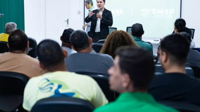 Vigilantes de unidade de saúde participam de curso de qualificação