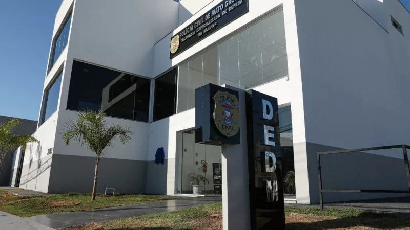 Polícia Civil procura por homem que estuprava e furtava mulheres que conhecia pela internet