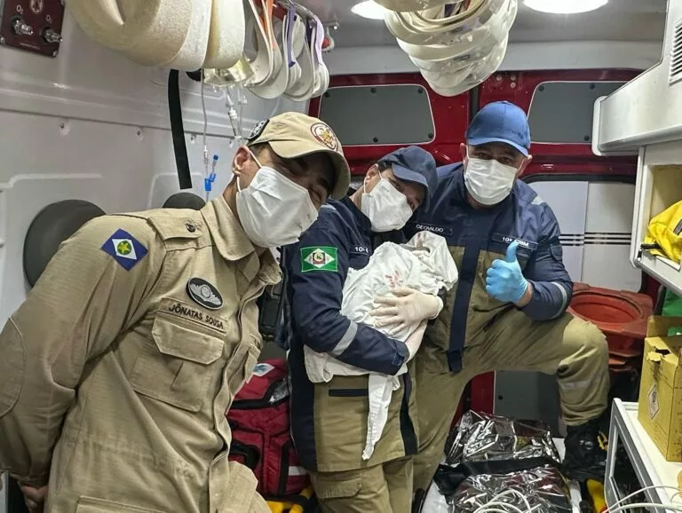 Bombeiros auxiliam mãe a dar à luz em casa em Sorriso