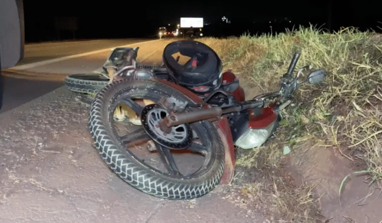 Sinop: motociclista é socorrido com suspeitas de fratura após colisão com caminhonete na BR-163