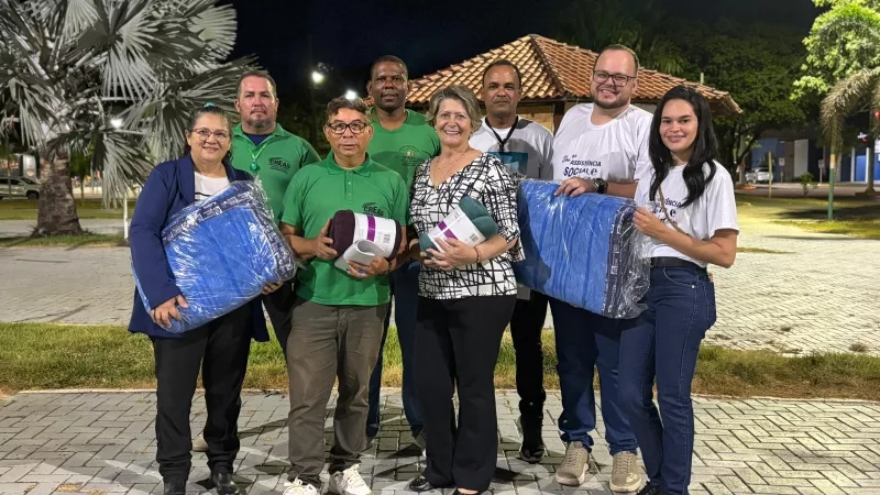 Assistência Social entrega cobertores e oferta acolhimento para pessoas em situação de rua