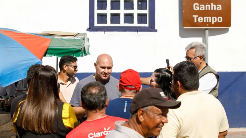 Via em frente ao Ganha Tempo é incluída na realocação dos comerciantes ambulantes