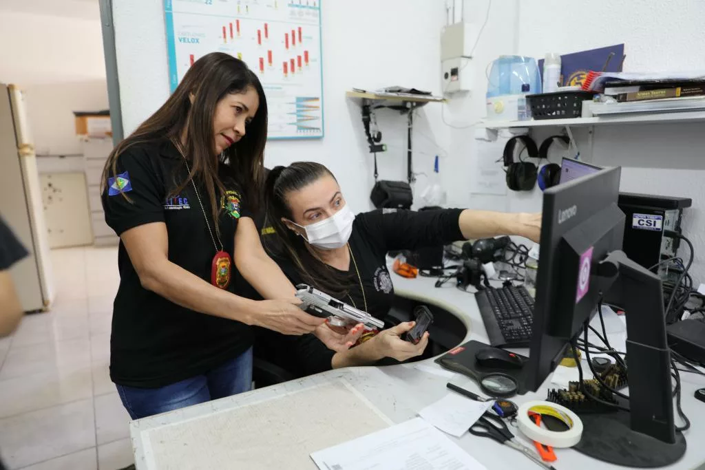 Força-tarefa na Politec leva à conclusão de 80 laudos de exames de eficiência de armas de fogo na capital