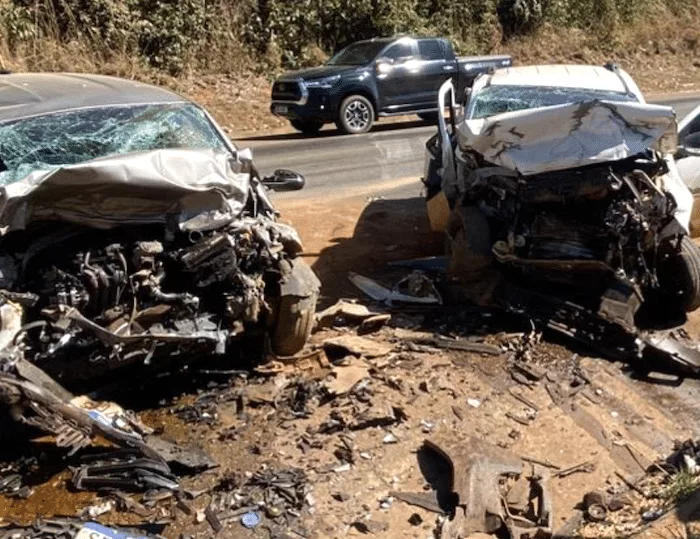 Tragédia na Rodovia: Acidente entre Fiat Strada e Hyundai HB20 Resulta em Duas Mortes