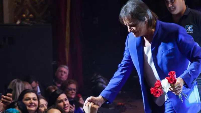 Roberto Carlos fará show em Mato Grosso neste sábado