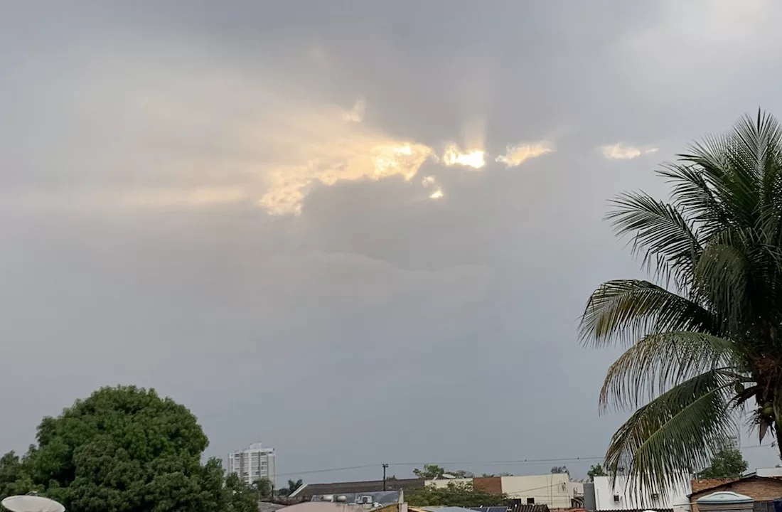 Chove em Cuiabá e calor deve diminuir em algumas cidades no Nortão; previs