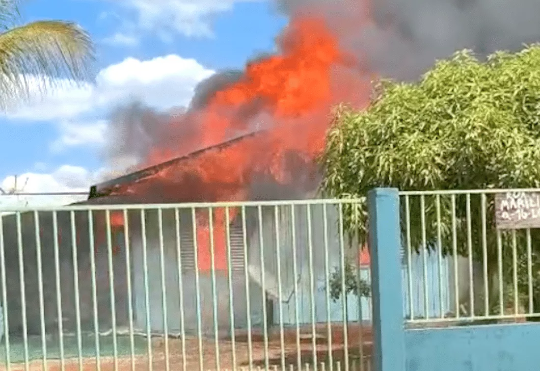 Sinop: Incêndio de Grandes Proporções em Residência no Alto da Glória