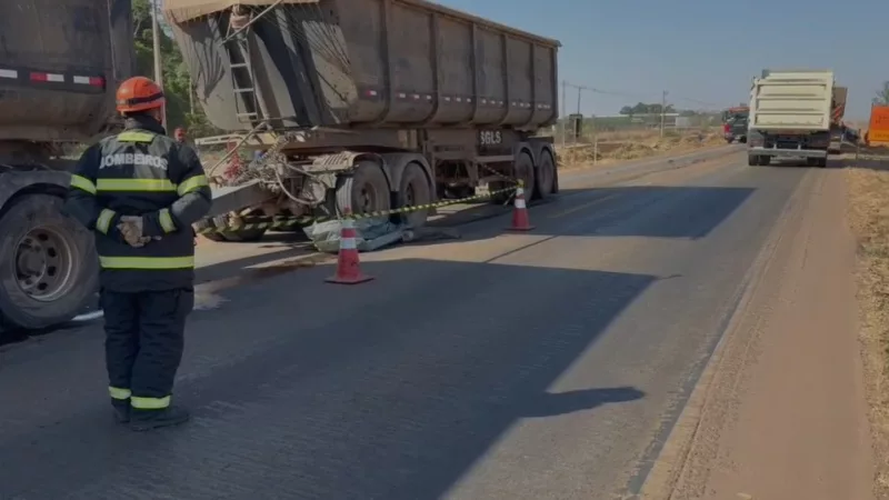 Tragédia na BR-163: Acidente envolvendo motocicletas e carretas resulta em mortes