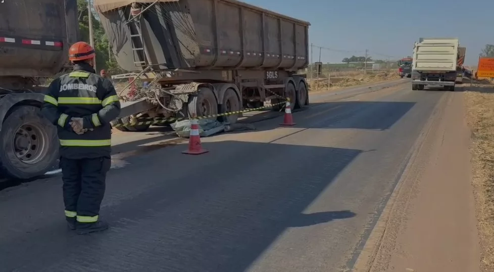Tragédia na BR-163: Acidente envolvendo motocicletas e carretas resulta em mortes