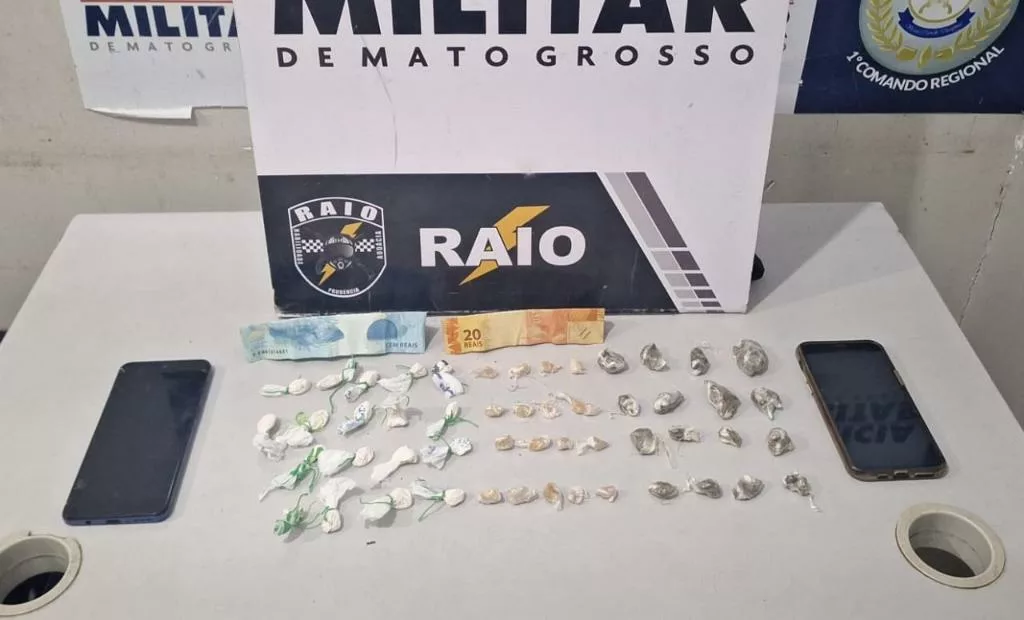 Companhia Raio detém três suspeitos por tráfico e apreende 51 porções de entorpecentes