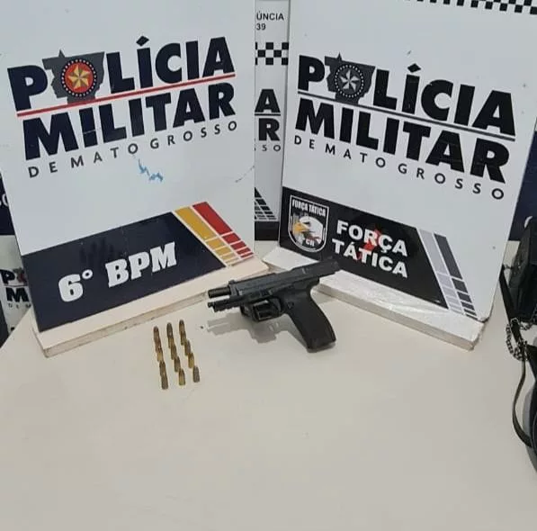 PM detém integrantes de facção criminosa com arma de fogo e munições