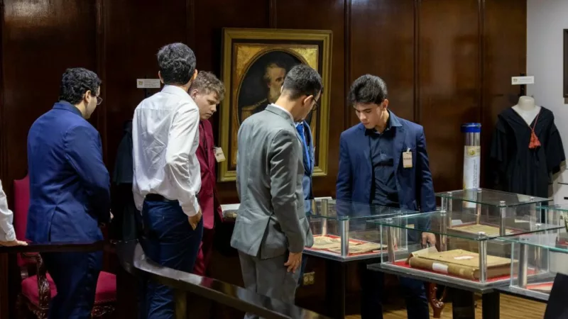 Estudantes de Direito da Fasipe Sorriso vivenciam rotina do Judiciário durante visita ao TJMT
