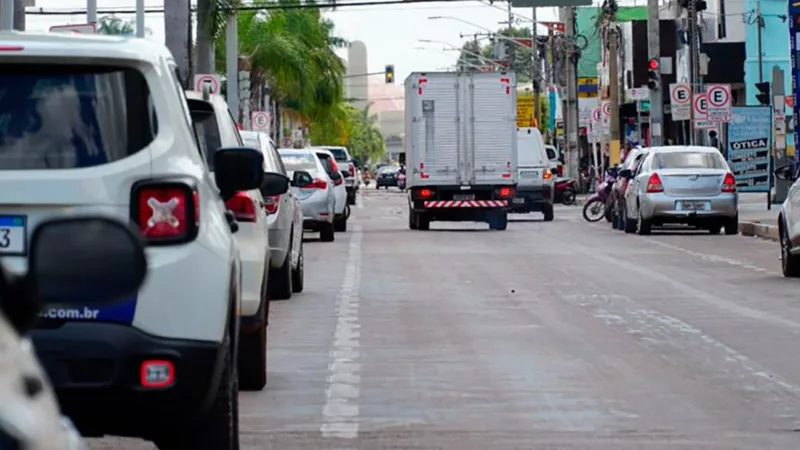 Associação propõe estacionamento rotativo gratuito e mais 930 vagas no centro de Sinop
