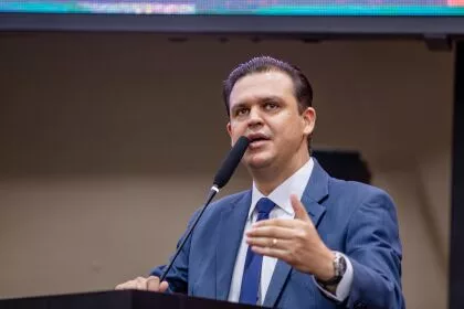 Assembleia aprova Medalha Jovem Escritor para estudantes da rede pública