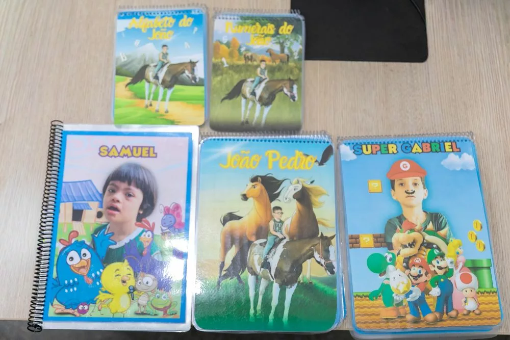 Escola de Cuiabá cria apostilas personalizadas para crianças PCDs