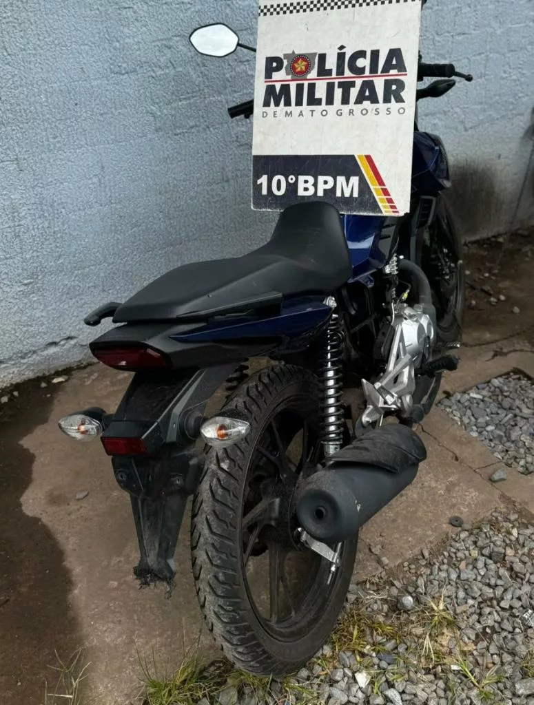 PM frustra rolezinho de motoqueiros e prende suspeitos por direção perigosa em Cuiabá