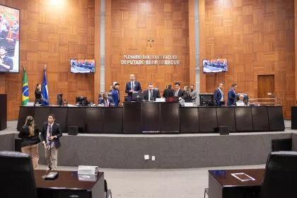 Deputados decidem adiar votação da LOA de 2026 para a próxima segunda-feira