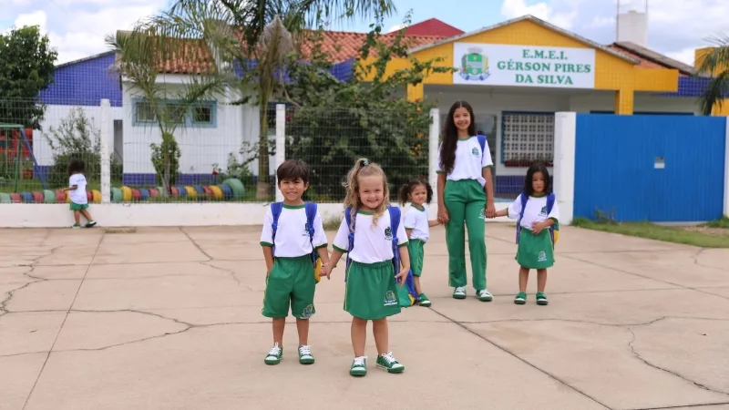 Sinop: Mais de 23 mil alunos voltam às aulas na rede municipal de Sinop com kits e uniformes novos