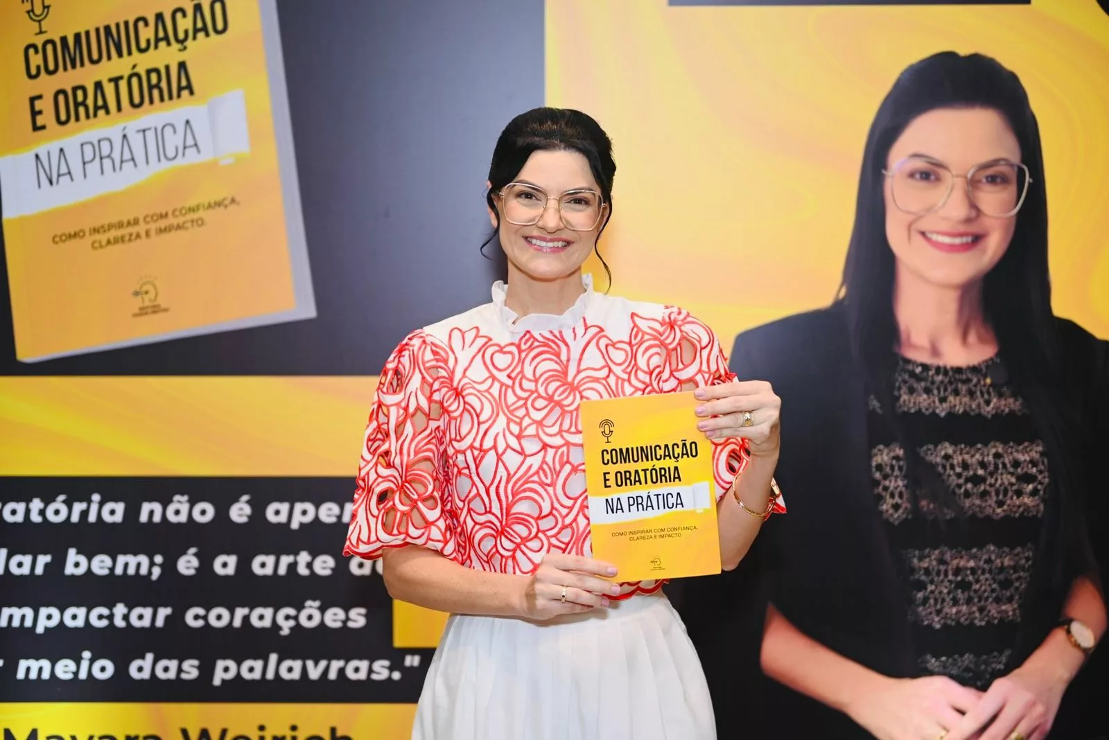 Advogada e autora de Sinop Mayara Weirich lança livro para descomplicar oratória