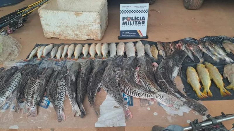 Polícia Militar prende dois homens em flagrante com 48 unidades de pescado irregular