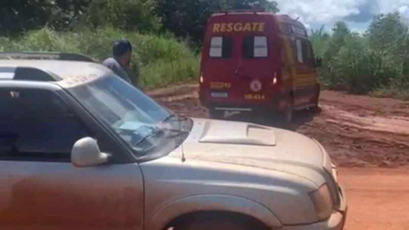 Corpo de Bombeiros realiza atendimento e transporte de mãe e recém-nascido após parto em área rural